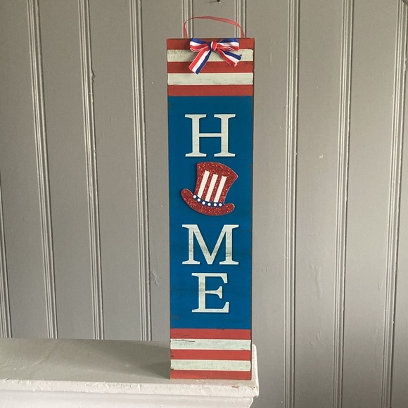 NWT Vertical Wooden HOME 🎩 Patriotic Hanging Decoration Sign - Picture 6 of 17